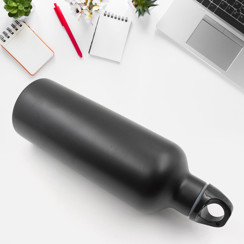 Vacuum Stainless Steel Water Bottle With Carry Handle, Fridge Water Bottle, Leak Proof, Rust Proof, Cold & Hot | Leak Proof | Office Bottle | Gym | Home | Kitchen | Hiking | Trekking | Travel Bottle (500 ML)
