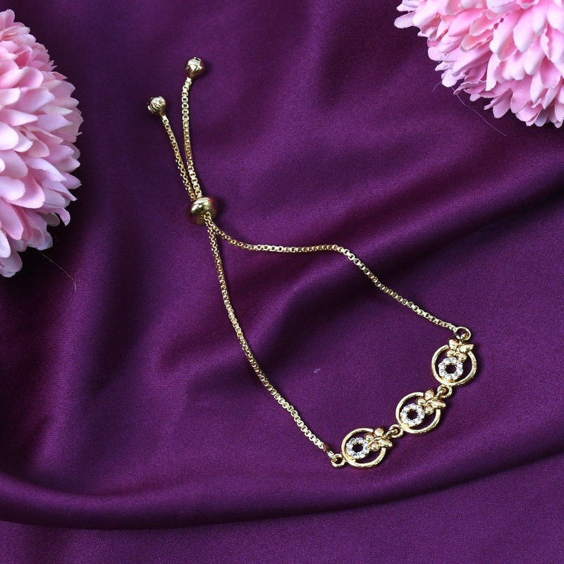 Sleek Gold-Plated Bracelet  Classic Elegance and Modern Style