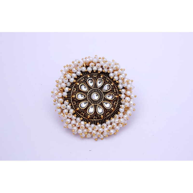 white guchha ring Alloy Gold Plated Ring