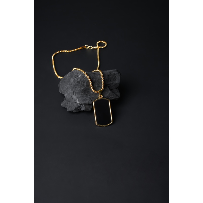 Black Rectangular Pendant Necklace