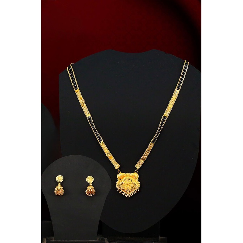 Elegant Golden Mangal Sutra with Matching Earrings