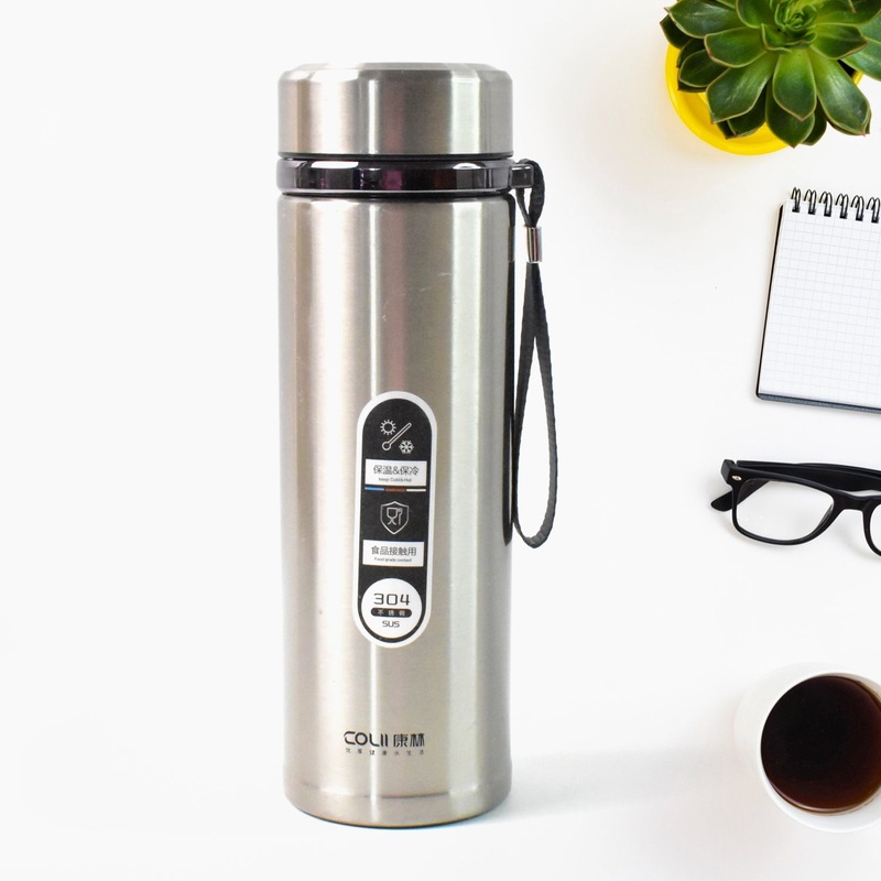 Stainless Steel Vacuum Insulated Water Bottle  900ML Approx, Leak-Proof, Wide Mouth with Hanging Strap (Mix Color)